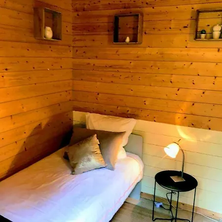 La Petite Maison Derriere Les Buis Panzió Gras